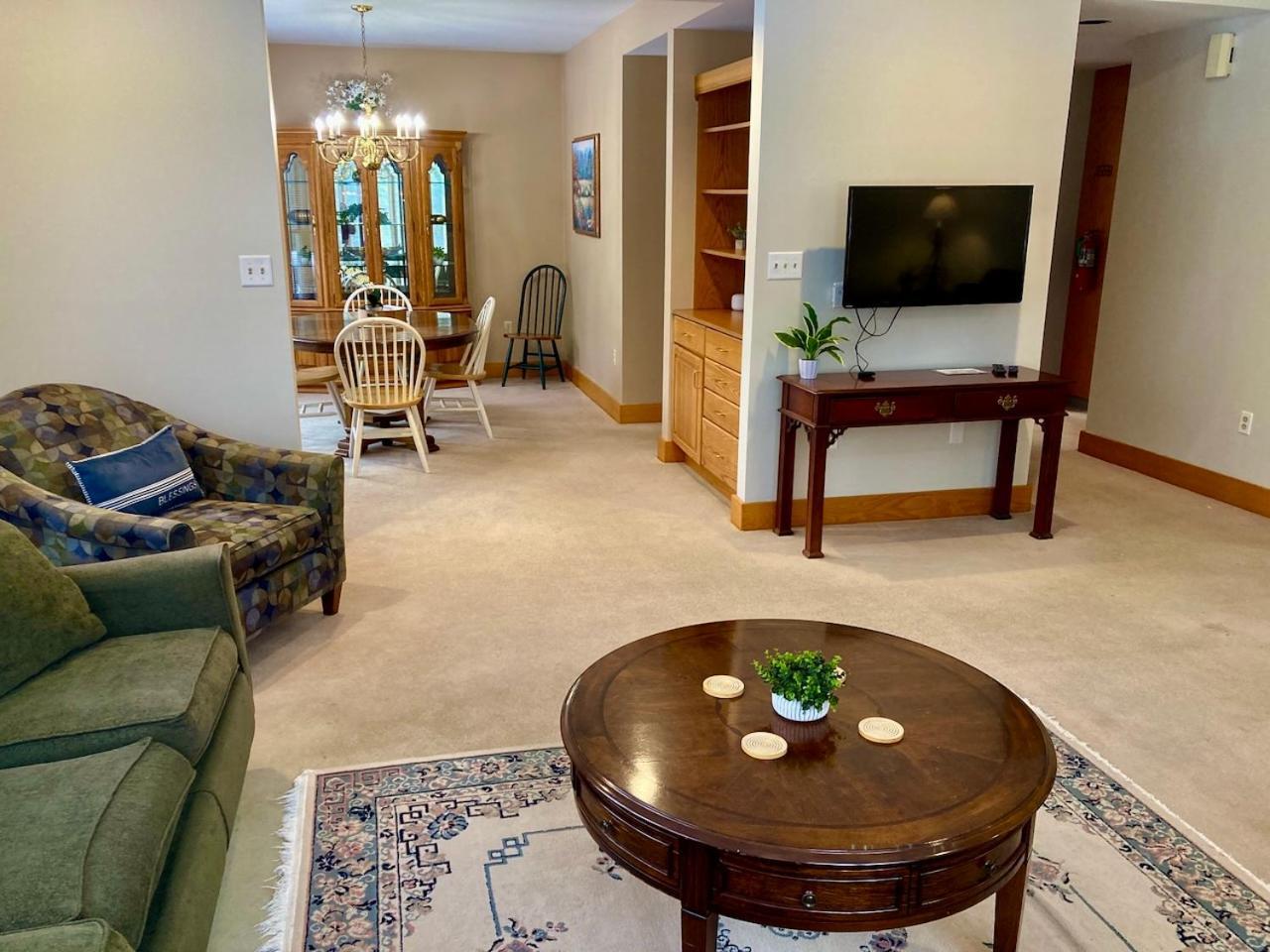 Garden Grove Retreat & Lodging Near Pictured Rocks, Fayette, Trails Kültér fotó