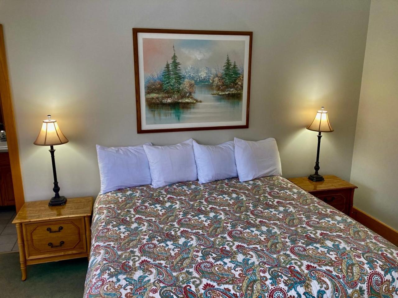 Garden Grove Retreat & Lodging Near Pictured Rocks, Fayette, Trails Kültér fotó